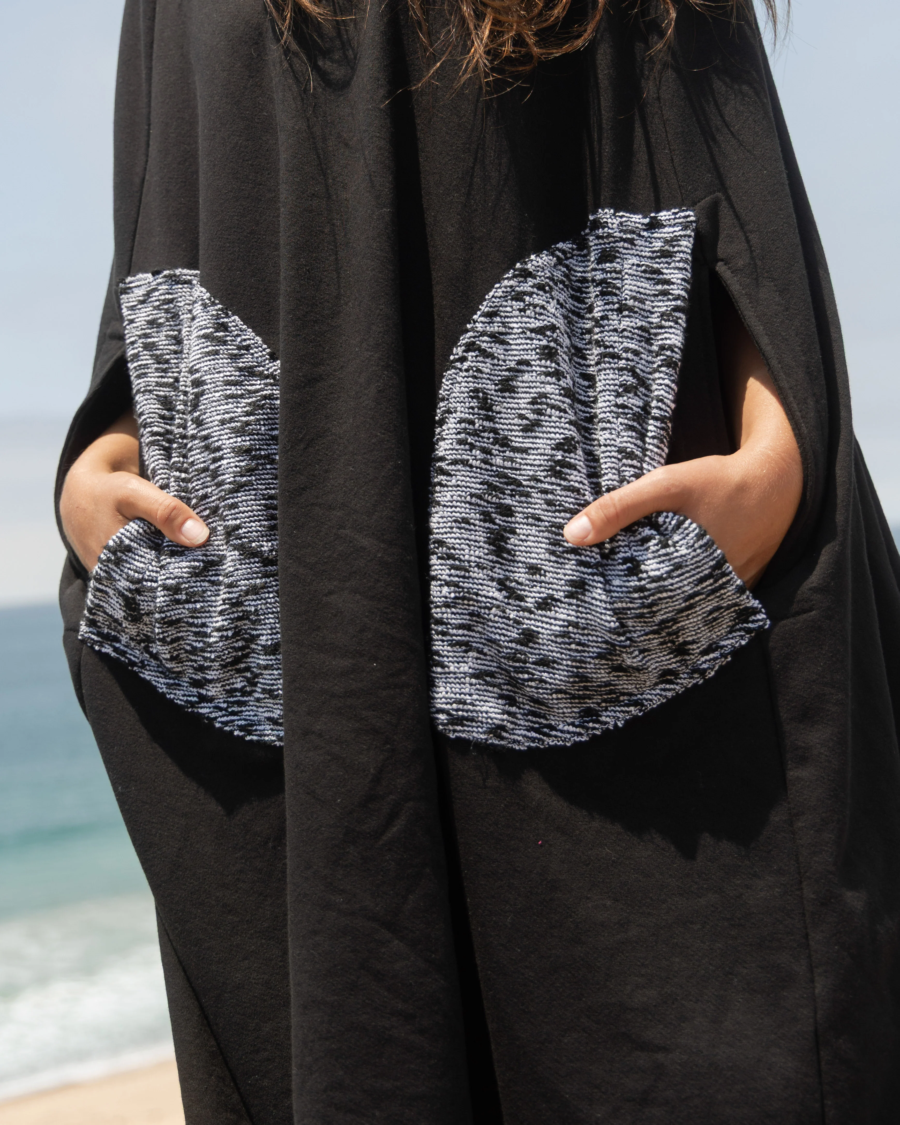 Changing Cape - Midnight - Image 4